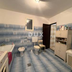 ISTRA,POREČ - Autentična istarska kuća s dvije stambene jedinice