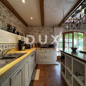 ISTRA,POREČ - Romantično imanje na samo 4 kilometara od mora