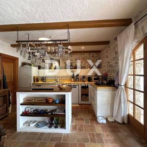 ISTRA,POREČ - Romantično imanje na samo 4 kilometara od mora