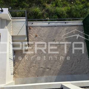 Izvanredna Samostojeća Vila s Panoramskim Pogledom na More i Vinograde