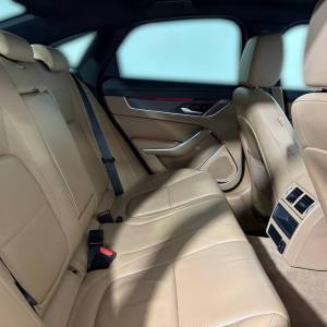 Jaguar XF LIMITED D204 AWD A8