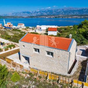Jedinstvena kamena villa s bazenom i pogledom na more - Novigrad