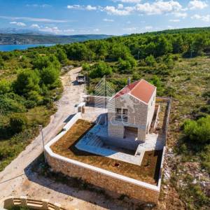 Jedinstvena kamena villa s bazenom i pogledom na more - Novigrad