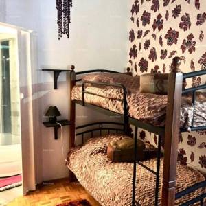 Jedinstvena prilika! Stan u centru Buzeta – stambeno-poslovni potencijal