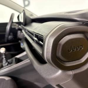 Jeep Avenger 1.2 LONGITUDE M/T
