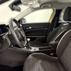 Jeep Avenger 1.2 LONGITUDE M/T