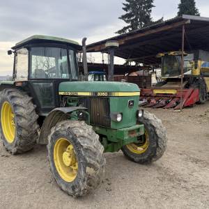 John Deere 3350