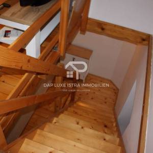 Kamena kuća 105m2 nedaleko Poreča s hidromasažnim bazenom