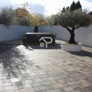 Kamena kuća 105m2 nedaleko Poreča s hidromasažnim bazenom