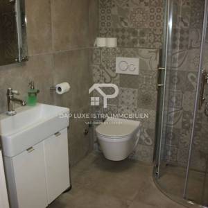 Kamena kuća 105m2 nedaleko Poreča s hidromasažnim bazenom