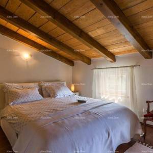 Kamena kuća sa bazenom i panoramskim pogledom. Blizina Livada.