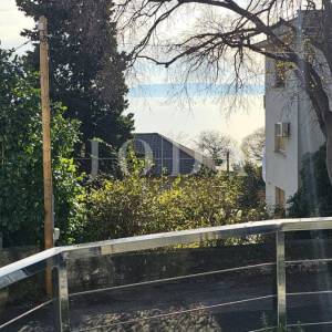 Kantrida - Luksuzan stan s privatnom okućnicom