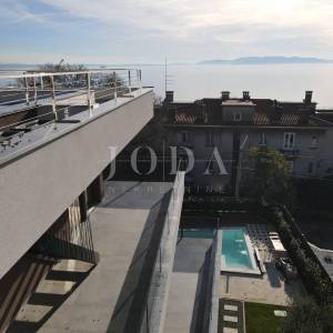 Kantrida, luksuzni penthouse s panoramskom terasom i tri garažna mjesta