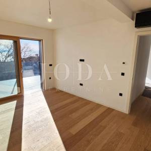 Kantrida, luksuzni penthouse s panoramskom terasom i tri garažna mjesta