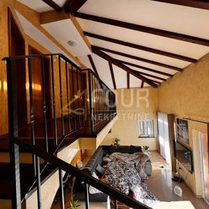 Kastav, dvojna kuća, 300m2