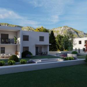 KASTAV – Prostrani trosobni stan s dnevnim boravkom, vrtom, garažom i spremištem, ukupne obračunske površine 142,07 m²