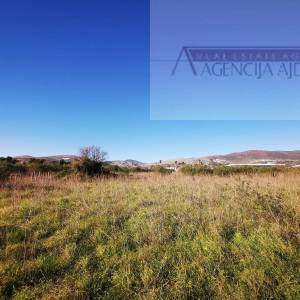 Kaštel Štafilić građevinsko zemljište M5 zona 1080 m2