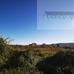 Kaštel Štafilić građevinsko zemljište M5 zona 1465 m2