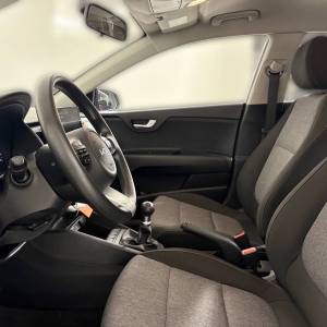 Kia Stonic 1.2 GAS LX FUN M/T