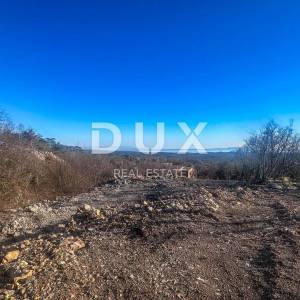 KLANA, ŠKALNICA – građevinsko zemljište 1361 m2, snižena cijena, prilika!