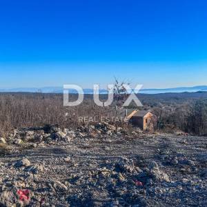 KLANA, ŠKALNICA - Građevinsko zemljište s pogledom na more. PRILIKA ZA INVESTICIJU!