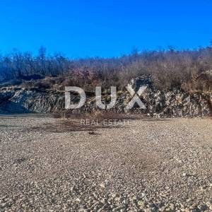 KLANA, ŠKALNICA - Građevinsko zemljište s pogledom na more. PRILIKA ZA INVESTICIJU!