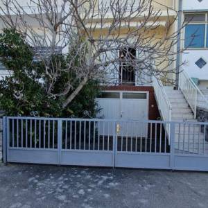 KLENOVICA - Kuća u nizu s garažom