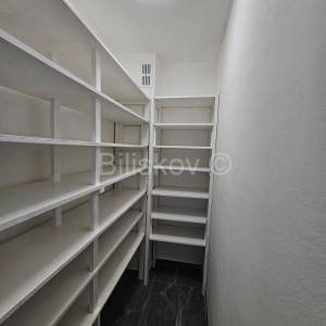 Kocunar Split, 1.iznajmljivanje, novouređen