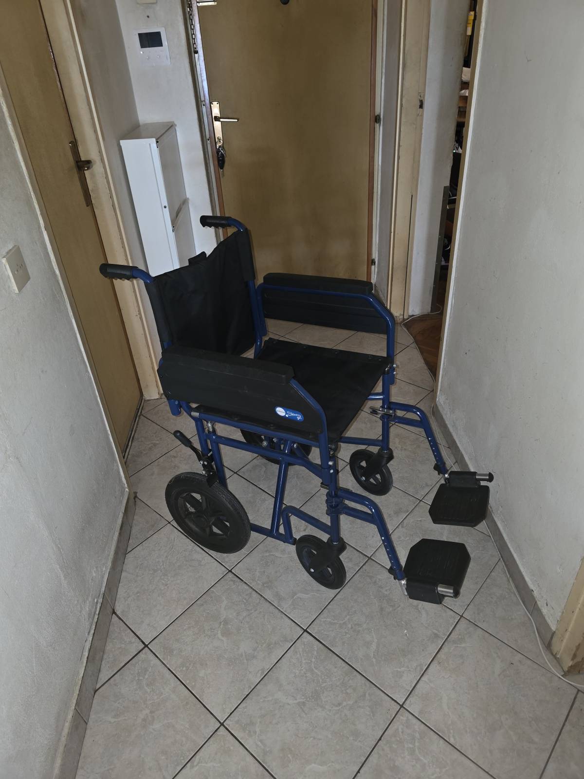 Kolica za starije,polupokretne osobe