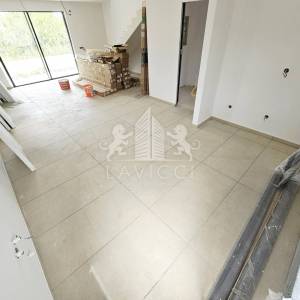 Komforni dvoetažni apartman s vrtom - Sukošan, Zadar