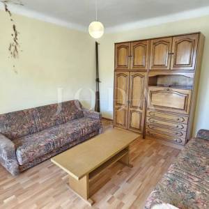 Križišće primorska kuća sa velikom okućnicom