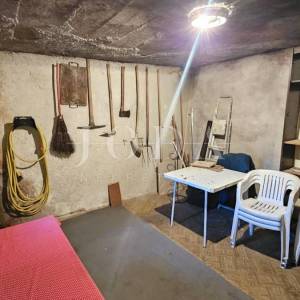 Križišće primorska kuća sa velikom okućnicom