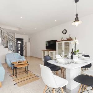 KRK - Vila s bazenom i pogledom na more 