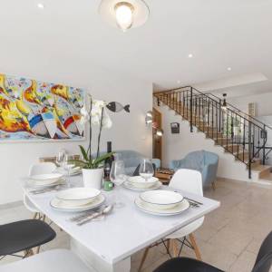 KRK - Vila s bazenom i pogledom na more 