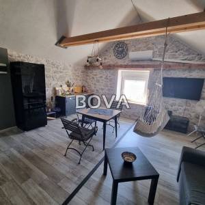 Kuća 100 m2 – Rtina *Kamena kuća* (ID-2465/C)