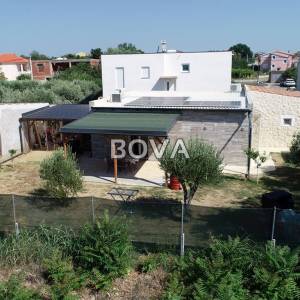 Kuća 113 m2 – Vrsi *Solarni paneli* (ID-2452/A)