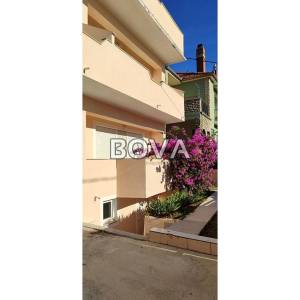 Kuća 330 m2 – Zadar *3 Stana* (ID-2542/E)