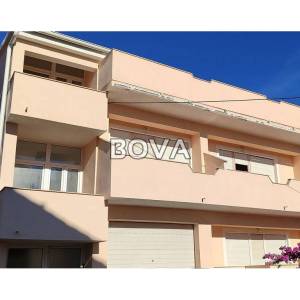 Kuća 330 m2 – Zadar *3 Stana* (ID-2542/E)