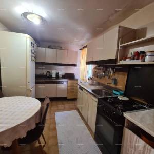 Kuća, centar Buja, 106 m²