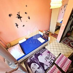 Kuća s 3 apartmana 200 m od mora - Vir