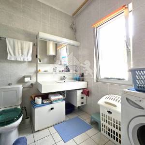 Kuća s 3 apartmana 200 m od mora - Vir