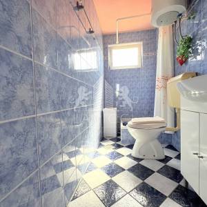 Kuća s 3 apartmana 200 m od mora - Vir