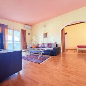 Kuća s 3 apartmana 200 m od mora - Vir