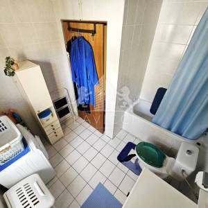 Kuća s 3 apartmana 200 m od mora - Vir