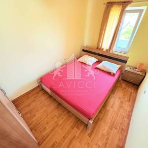 Kuća s 3 apartmana 200 m od mora - Vir