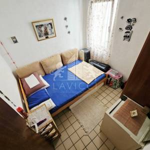 Kuća s 3 apartmana 200 m od mora - Vir