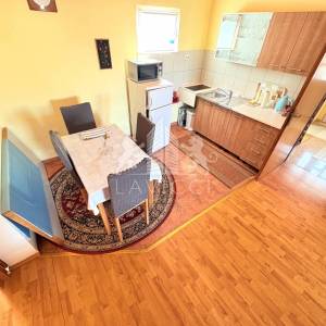 Kuća s 3 apartmana 200 m od mora - Vir