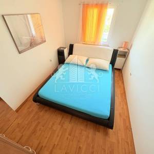 Kuća s 3 apartmana 200 m od mora - Vir