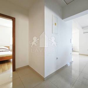 Kuća s 3 apartmana, 50m od mora - Sv. Petar