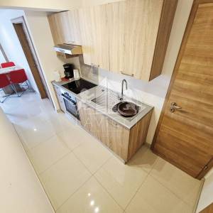 Kuća s 3 apartmana, 50m od mora - Sv. Petar